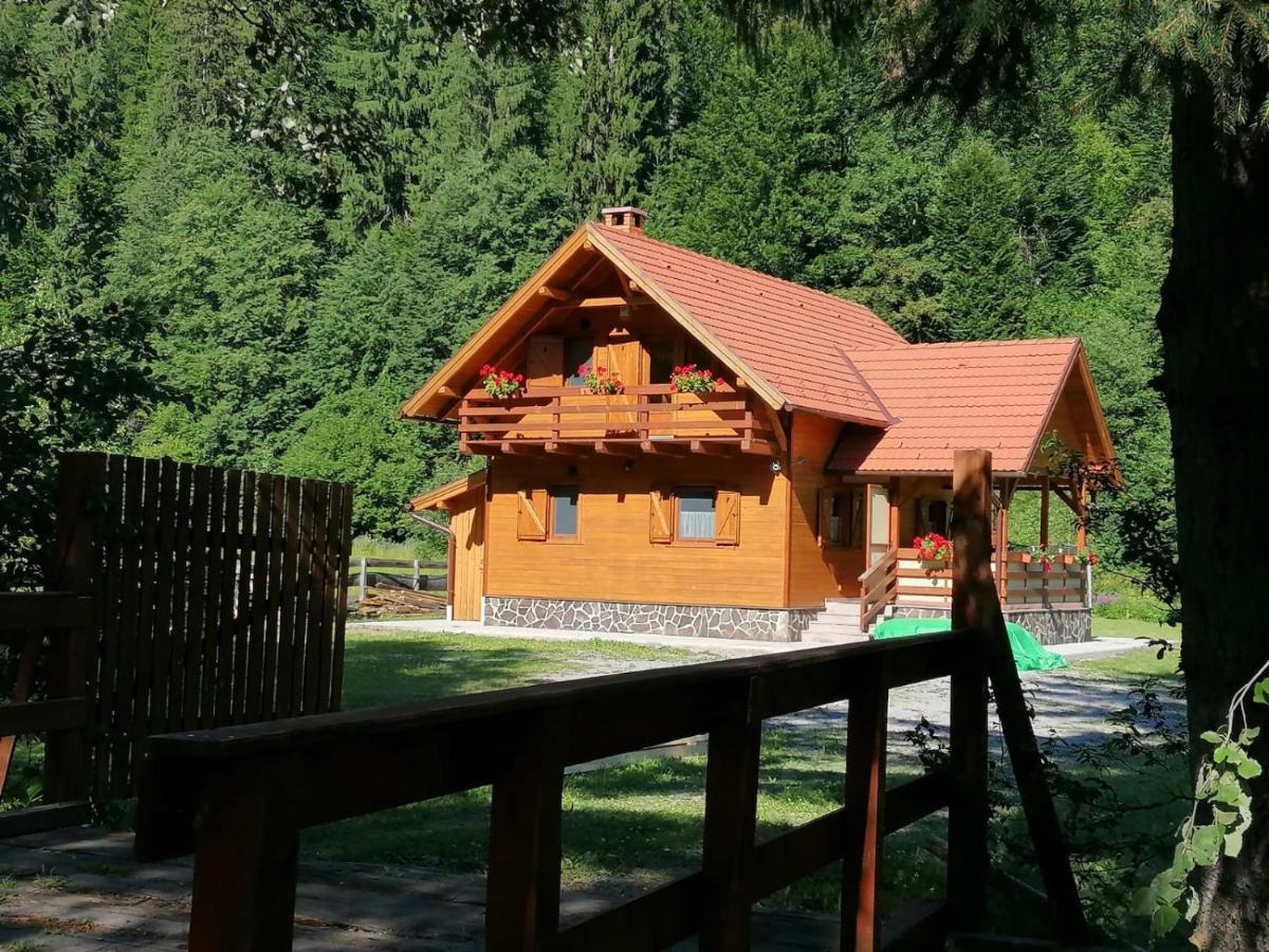 Central Chalet Varsag Exteriér fotografie