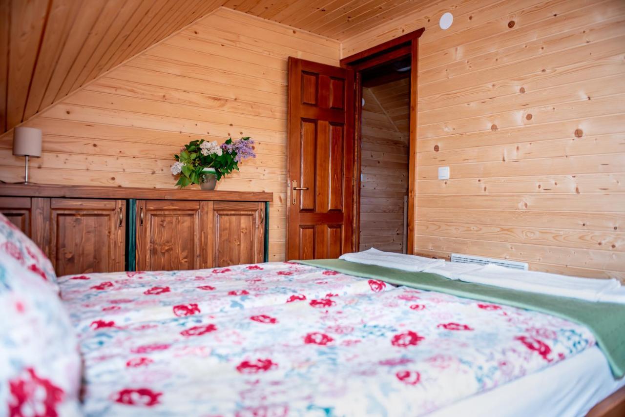 Central Chalet Varsag Exteriér fotografie